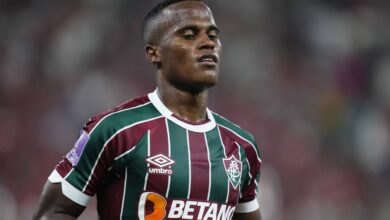 Jhon Arias se irrita com o Fluminense e recusa renovação de contrato