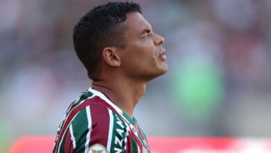 Lesão de Thiago Silva preocupa e Fluminense mantém atenção ao atleta