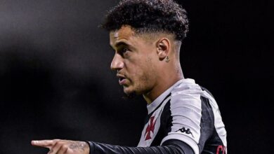 Philippe Coutinho treina normalmente nesta sexta-feira e chances de jogar Flamengo X Vasco aumentam