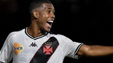 Rayan é alvo de sondagens no Vasco e pode jogar na Arábia Saudita