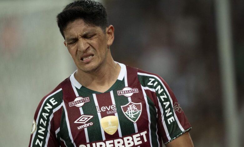 Recuperado, Cano é sincero sobre momento difícil no Fluminense