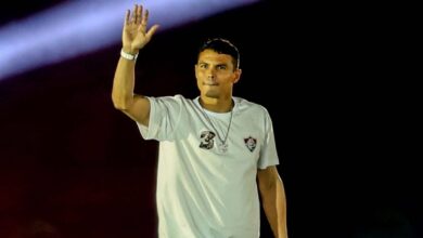 Thiago Silva quer jogar contra o Atlético-MG e postura do zagueiro anima o Fluminense nos bastidores