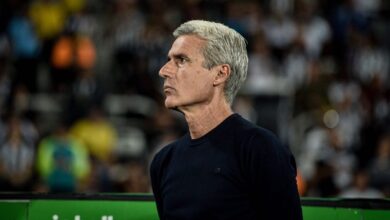 Vasco pode fechar com Luís Castro, já que Raphael Paiva ainda é técnico interino do clube