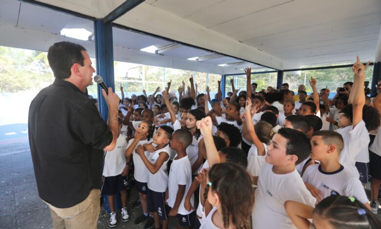 Escola Roberto Coelho, de Santa Cruz, fica em primeiro lugar no ranking municipal do Ideb - Prefeitura da Cidade do Rio de Janeiro