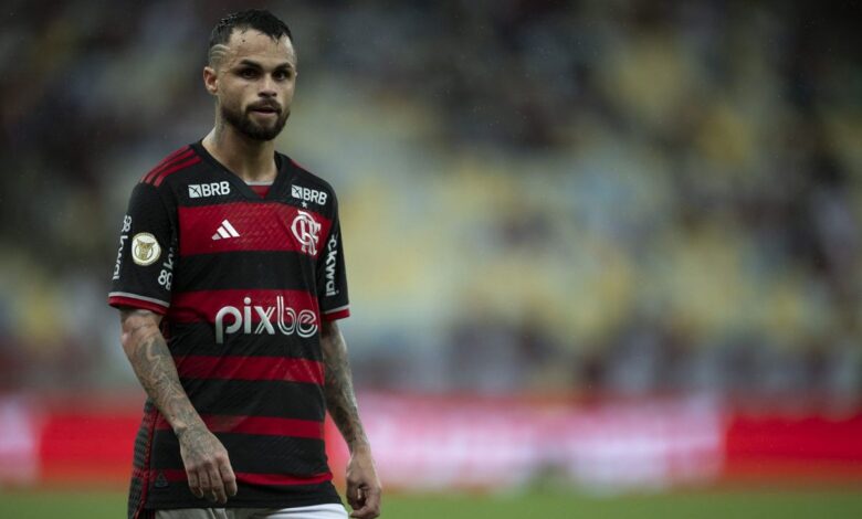 Michael comenta sobre o retorno ao Flamengo após lesão