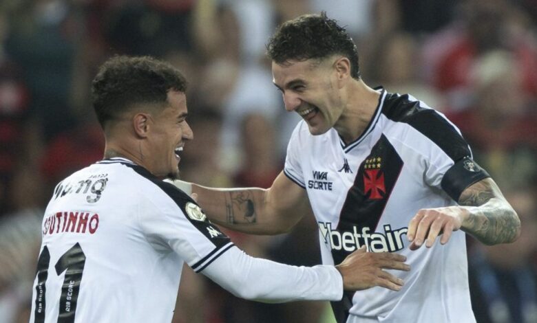 Vegetti aponta Coutinho do Vasco entre os melhores do mundo