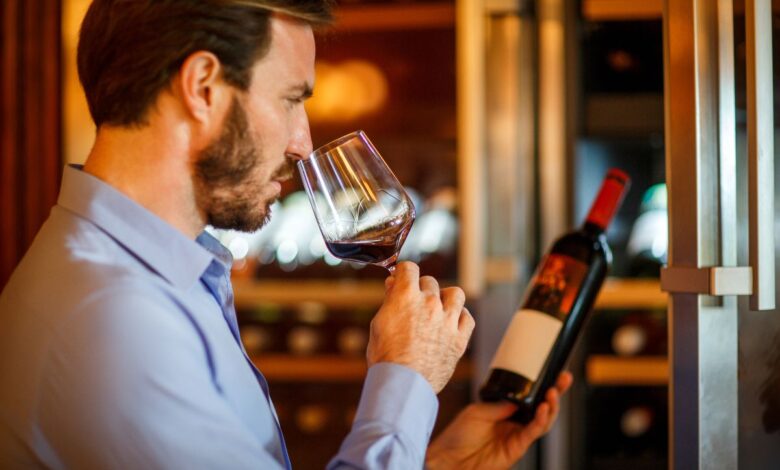 Cantinho do Vinho: 5 Passos Para Montar o Seu em Apartamento