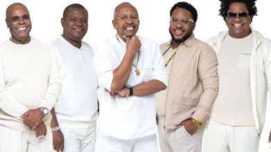 Pré-Reveillon no Casarão com Fundo de Quintal e samba raiz