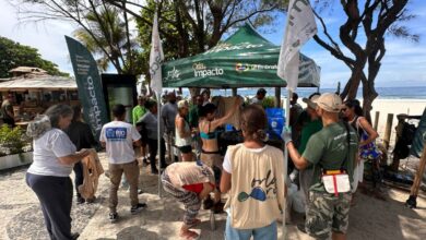 Orla Rio promove grande mobilização ambiental na Prainha com plantio, limpeza ecológica e soltura de tartarugas