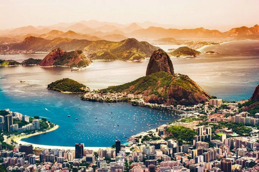 Rio, 456 anos: Cidade Maravilhosa pede passagem