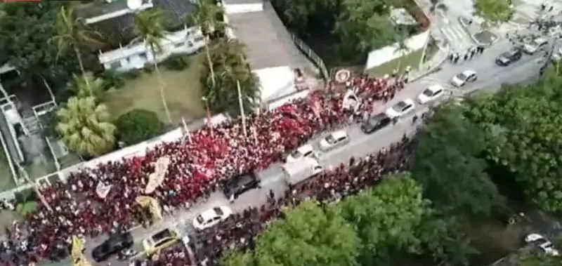 AO VIVO: Torcida do FLA promove maior AEROFLA da história