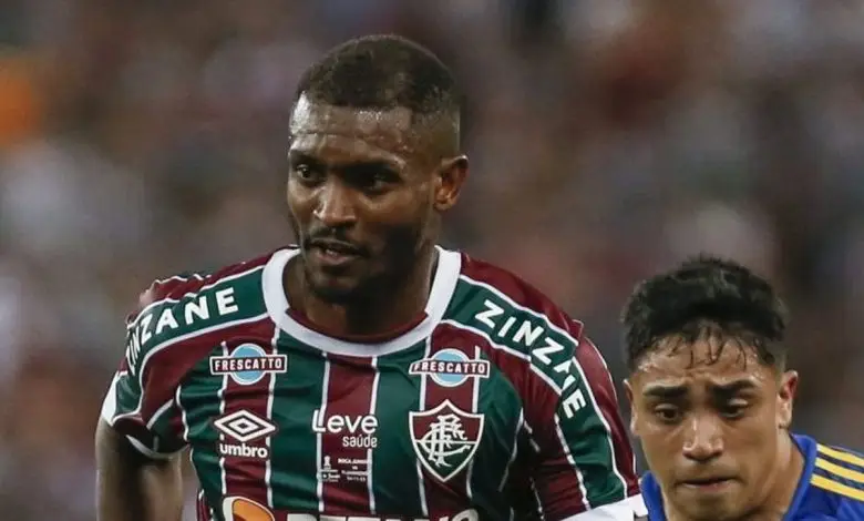 Marlon não aceita reduzir salário para ficar no Fluminense