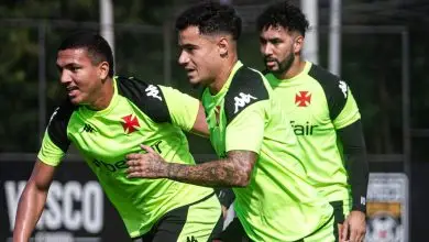 Coutinho e Payet são titulares e Rafael Paiva faz 4 trocas contra Bragantino