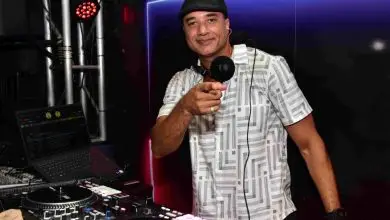 O DJ FRANÇA vai comemorar seu aniversário do jeito que gosta, tocando