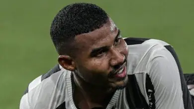 Artur Jorge esclarece situação de Cuiabano para a torcida do Botafogo