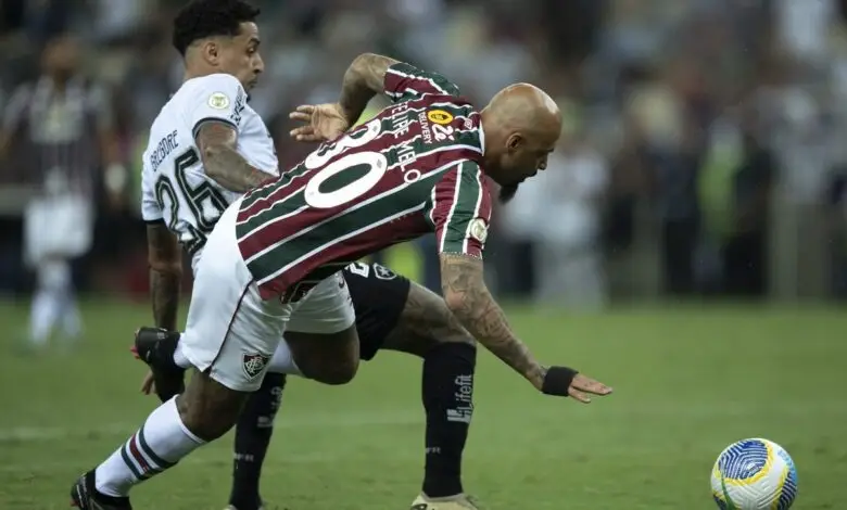 Felipe Melo solta mensagem enigmática após falhar no clássico