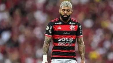 Torcida do Flamengo pede a saída de Gabigol após clássico