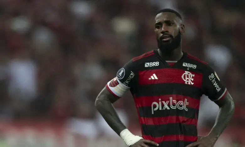 Gerson destaca força dos torcedores do Flamengo em discurso