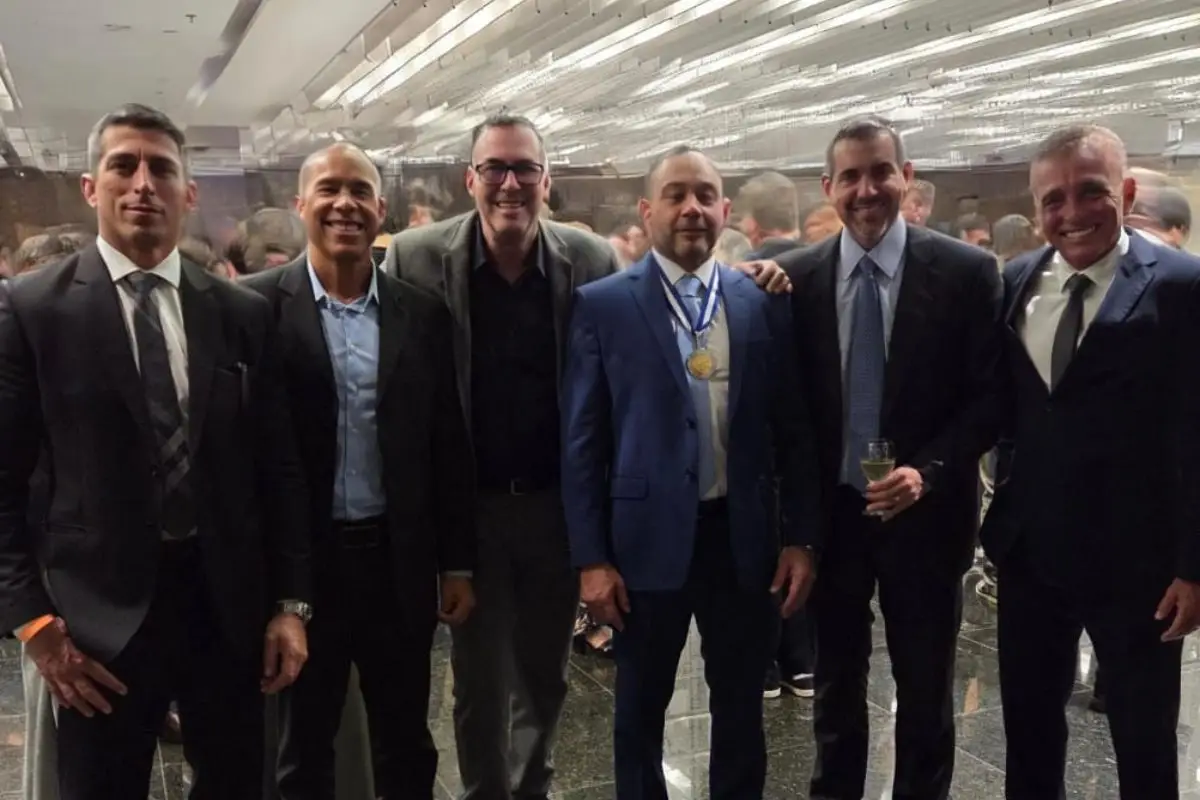 Dr. Patrick Berriel recebe Medalha Tiradentes na ALERJ