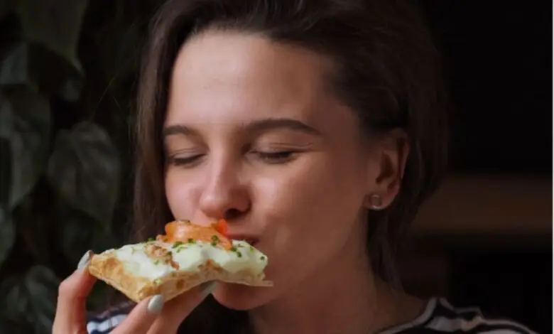 Comer Emocional e Compulsão: Entendendo a Neuroquímica por Trás da Sua Fome