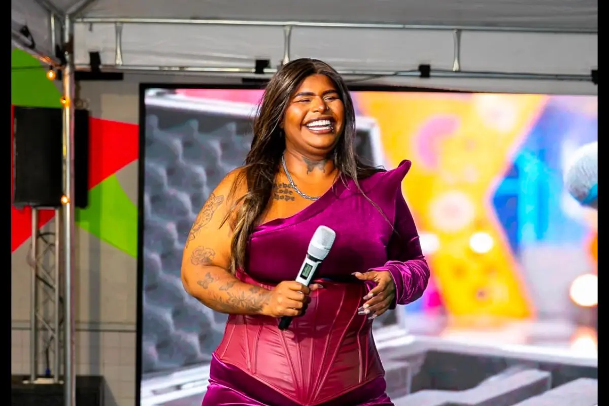 A Cantora Mareé (Filha do Saudoso MC Marcinho)